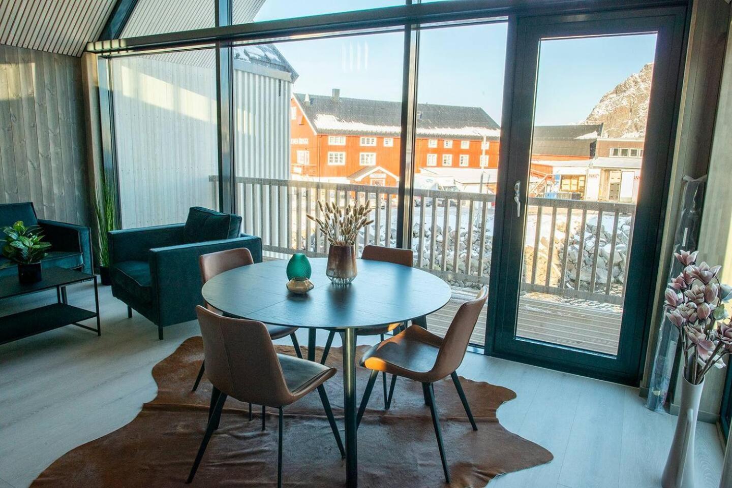 Ny Leilighet I Henningsvaer! Exterior photo