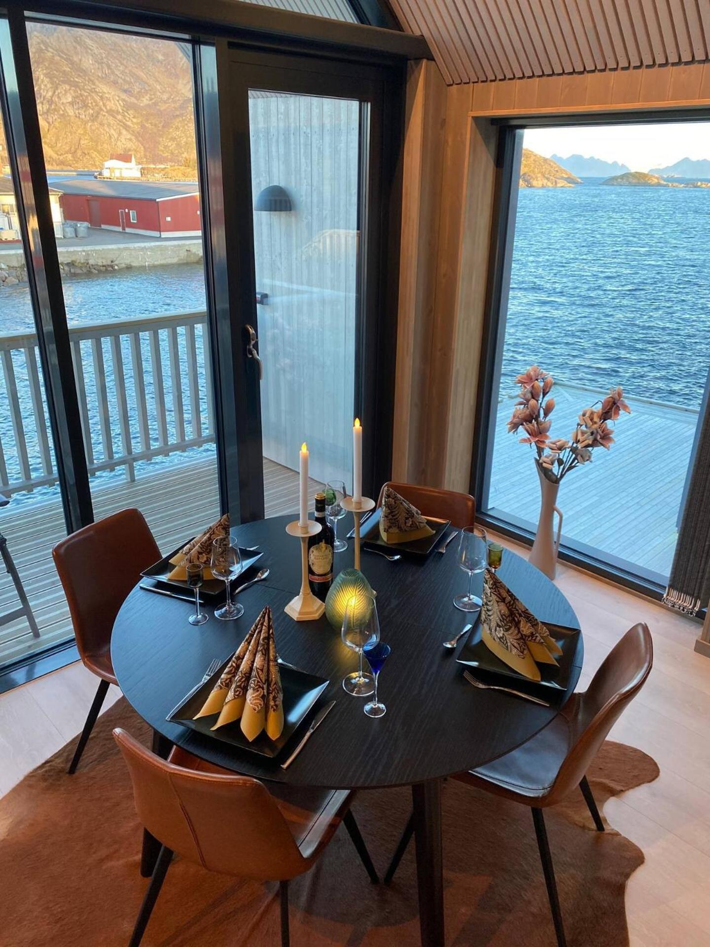 Ny Leilighet I Henningsvaer! Exterior photo